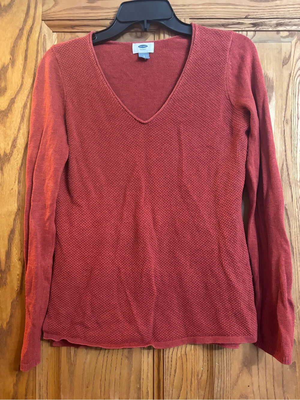 Old Navy Women's V-Neck Rust Sweater